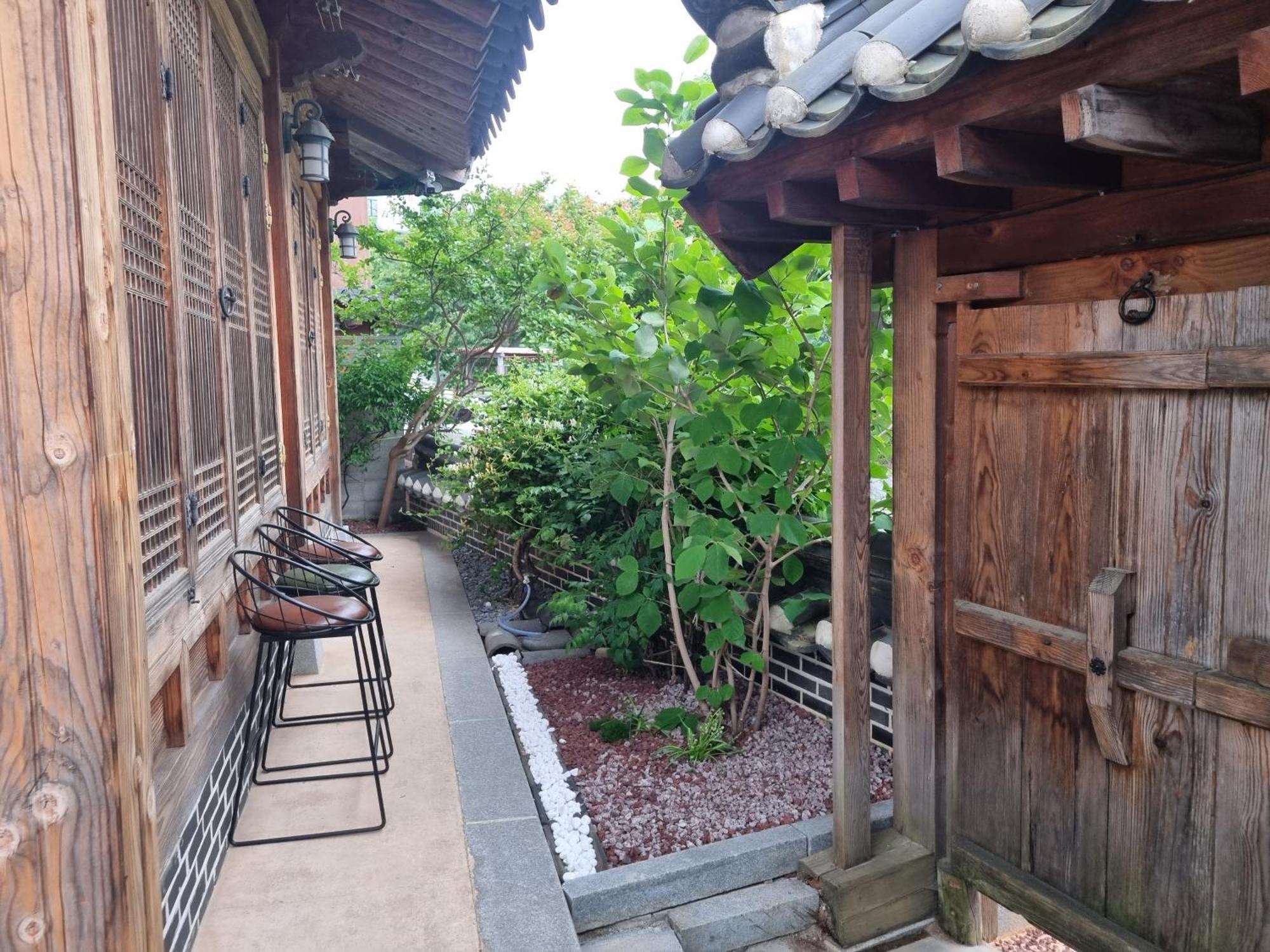Sarangroo Hotel Jeonju Exterior photo