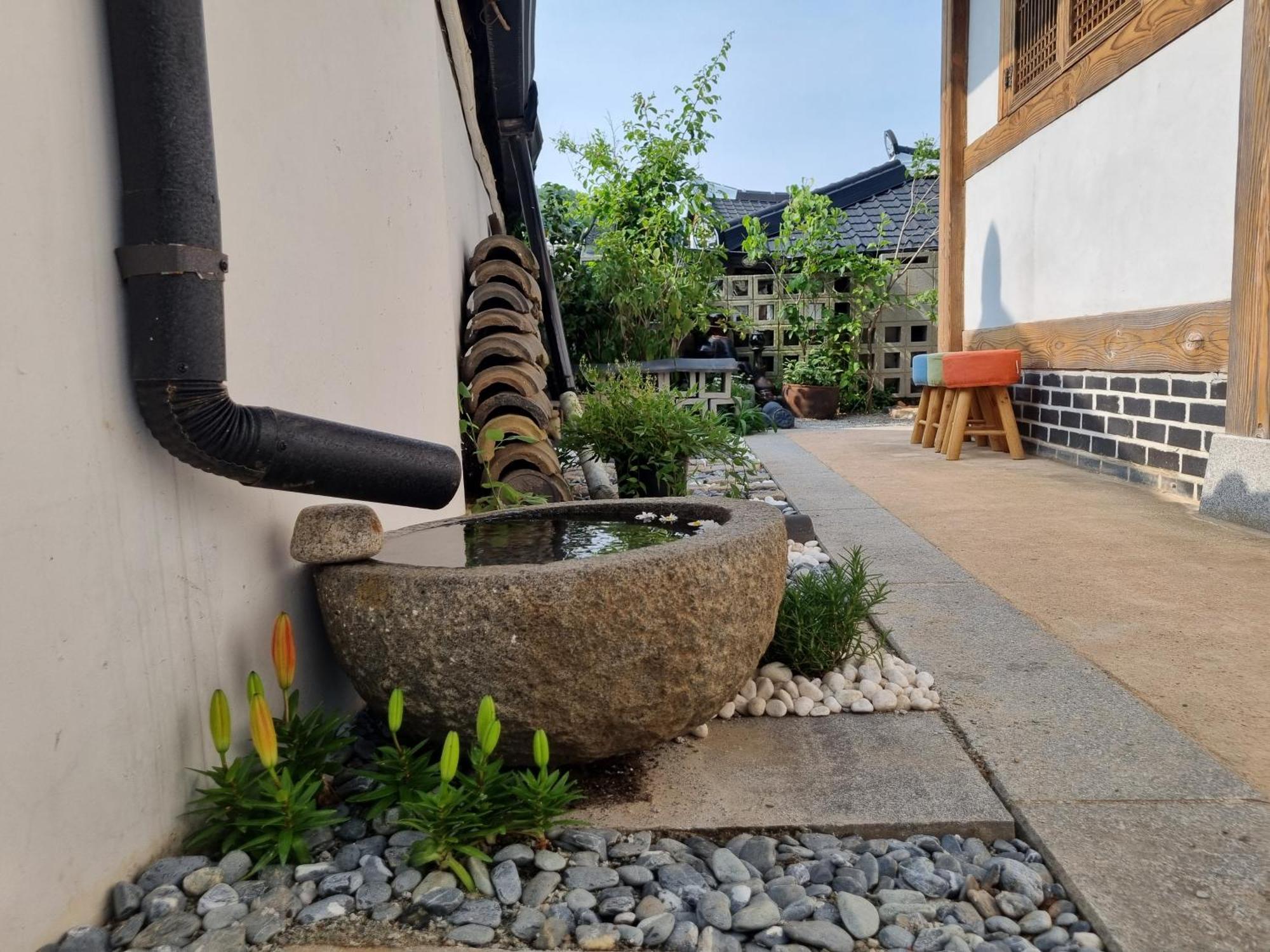 Sarangroo Hotel Jeonju Exterior photo