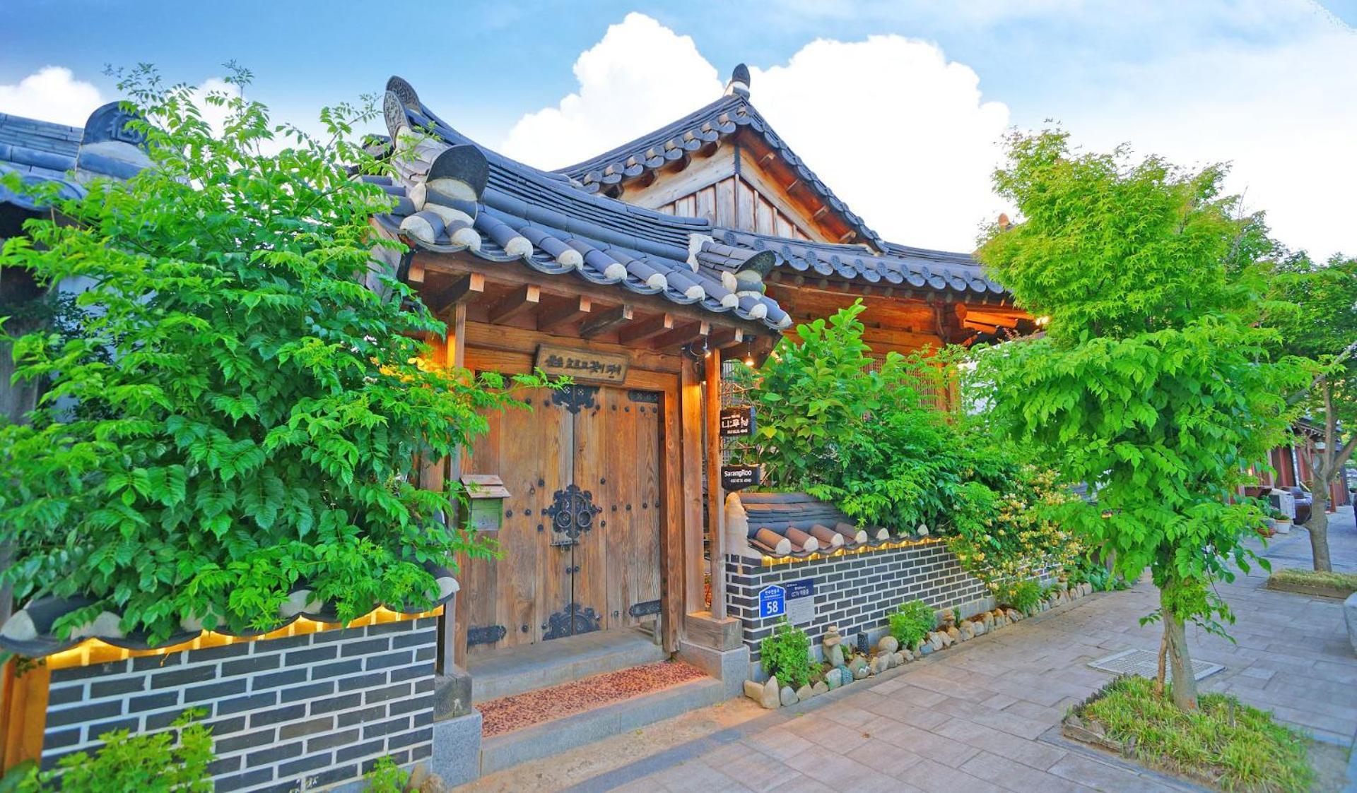 Sarangroo Hotel Jeonju Exterior photo