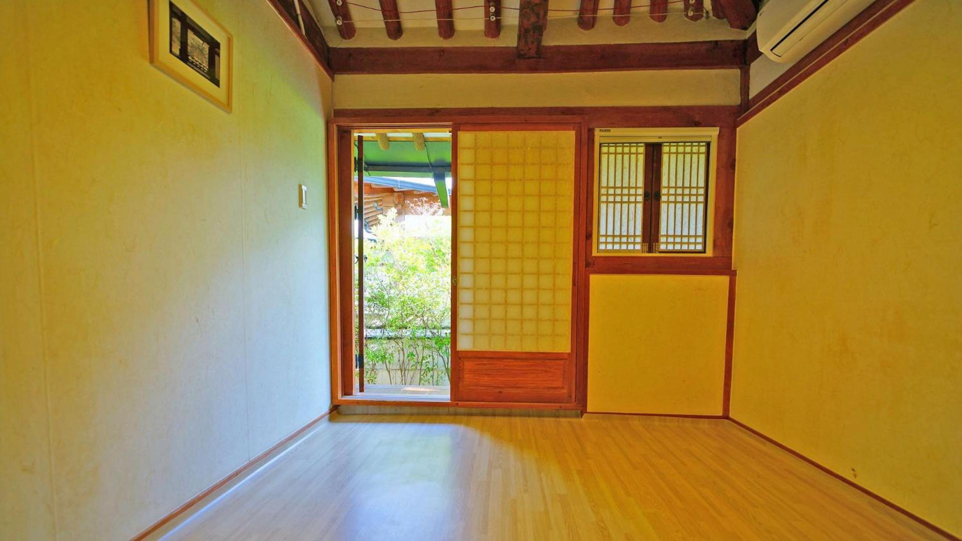Sarangroo Hotel Jeonju Exterior photo