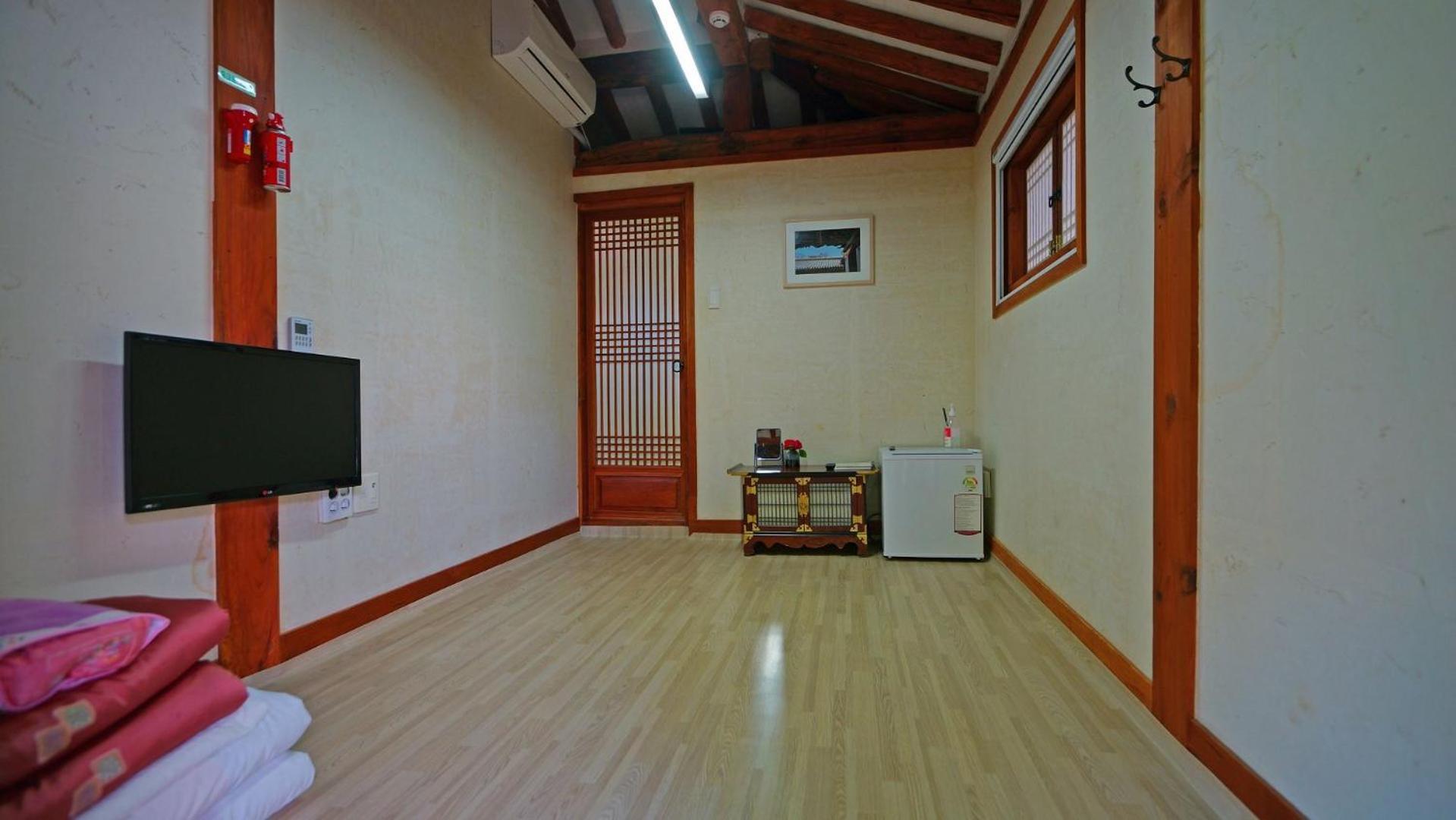 Sarangroo Hotel Jeonju Exterior photo
