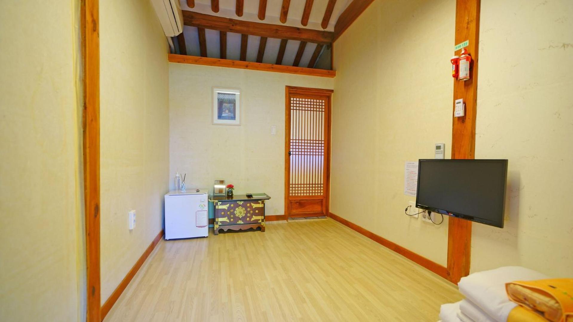 Sarangroo Hotel Jeonju Exterior photo
