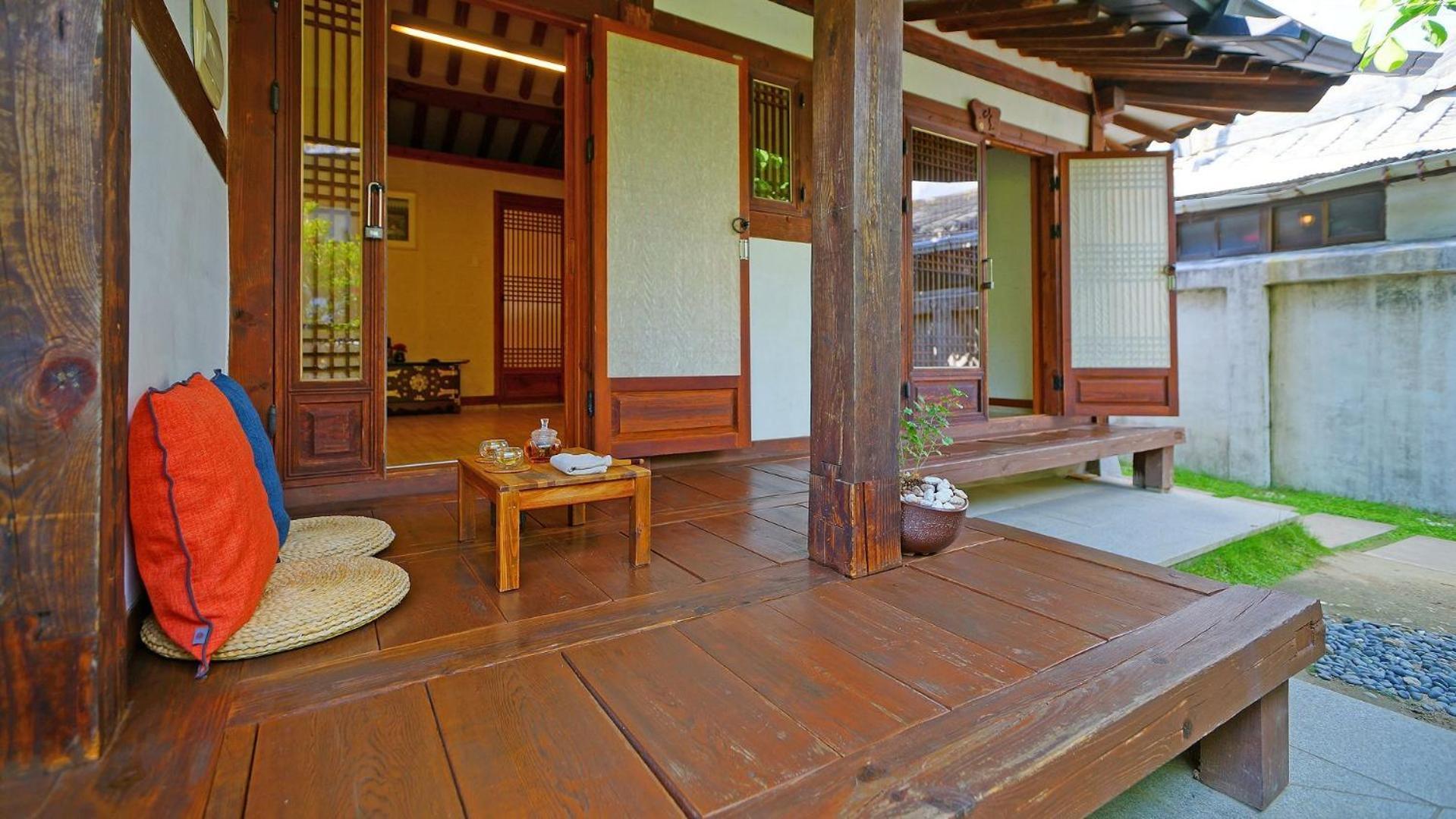 Sarangroo Hotel Jeonju Exterior photo