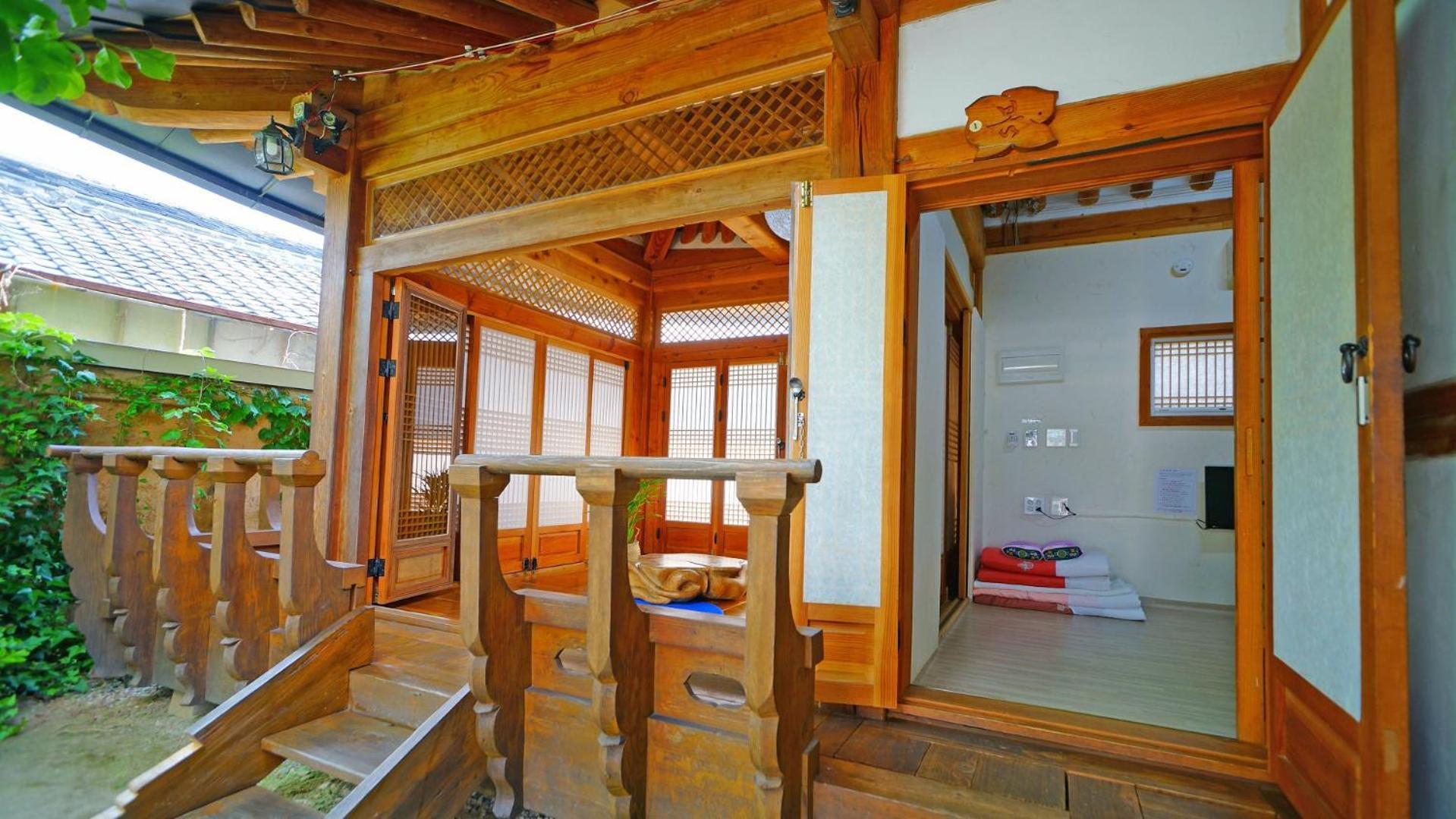 Sarangroo Hotel Jeonju Exterior photo