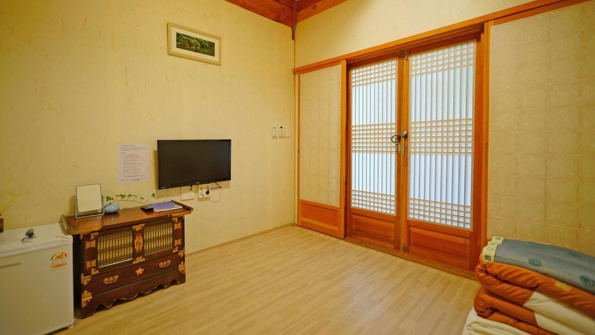 Sarangroo Hotel Jeonju Exterior photo