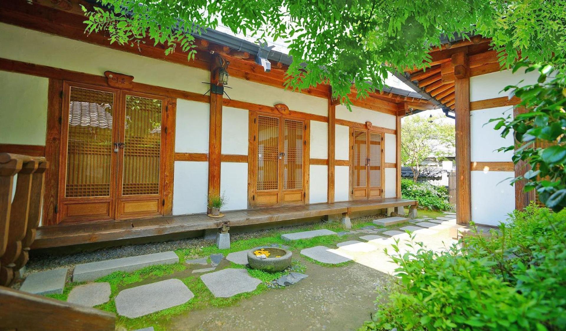 Sarangroo Hotel Jeonju Exterior photo