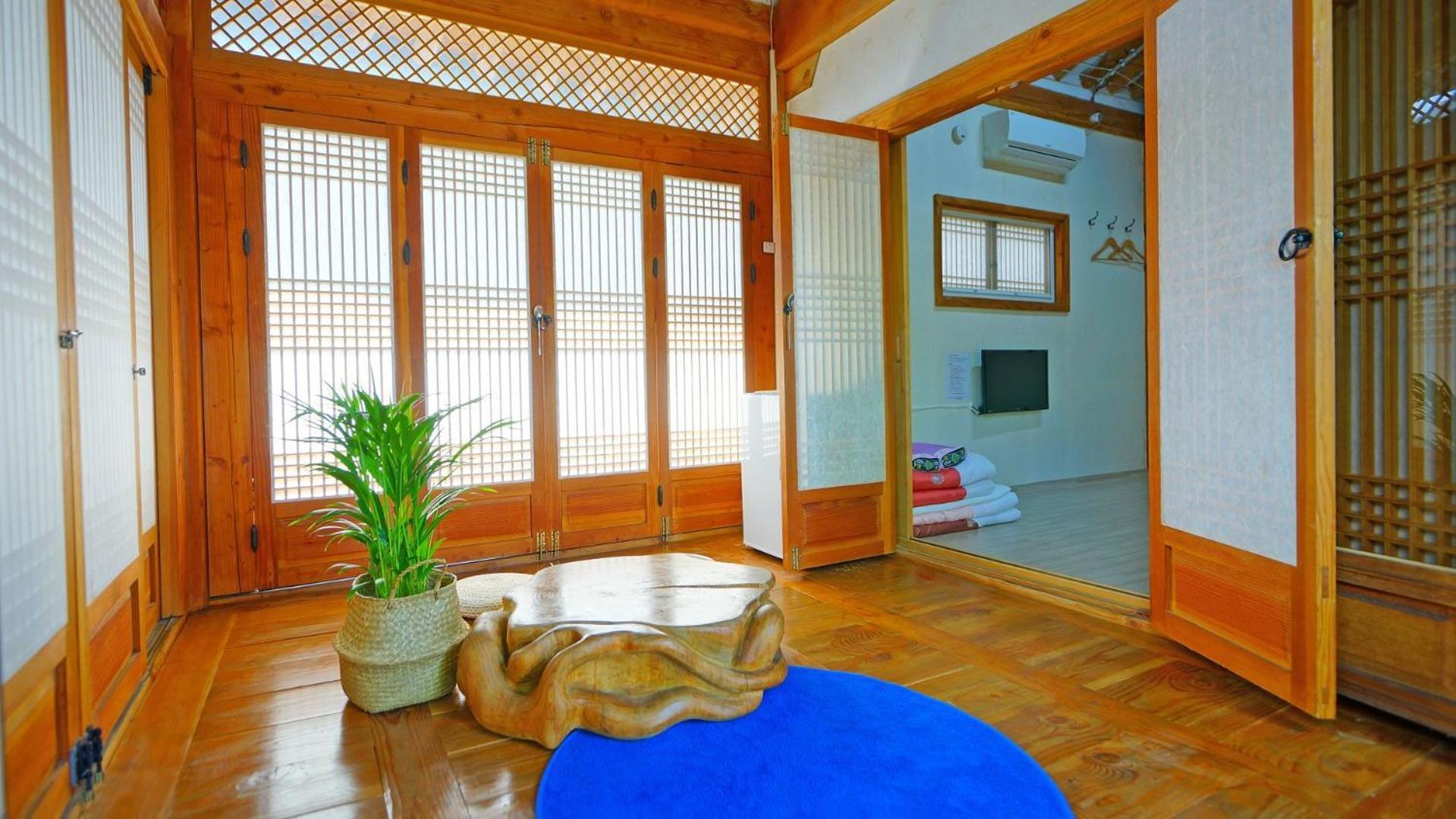 Sarangroo Hotel Jeonju Exterior photo
