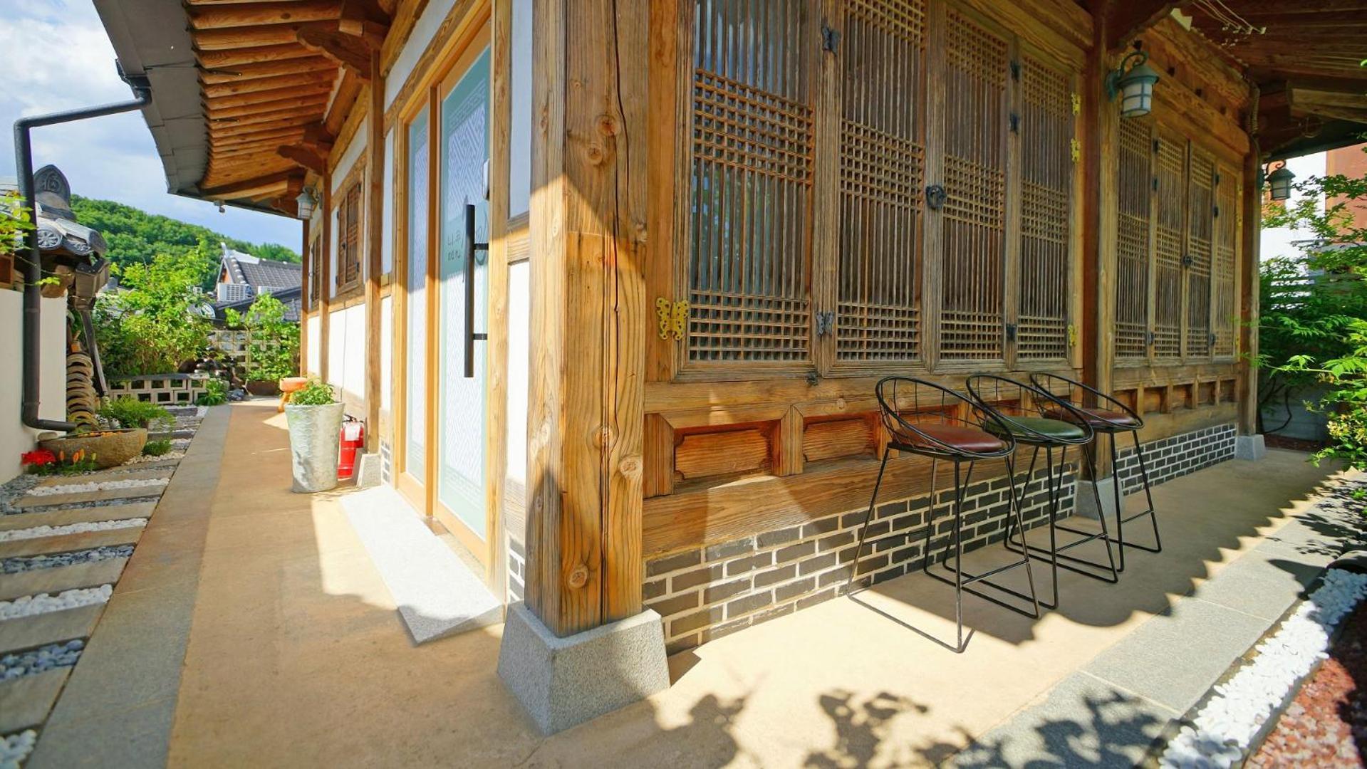 Sarangroo Hotel Jeonju Exterior photo