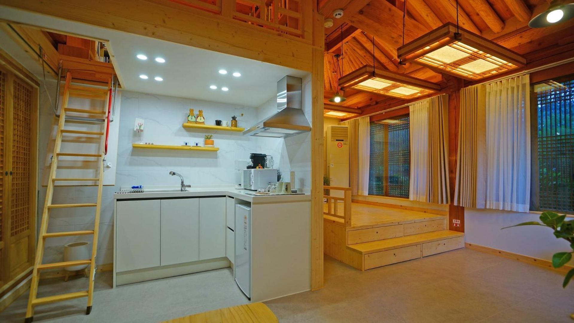 Sarangroo Hotel Jeonju Exterior photo